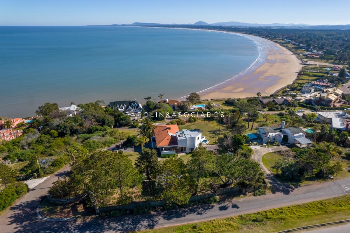 Casa de 4 dormitorios en venta, Punta del Este.