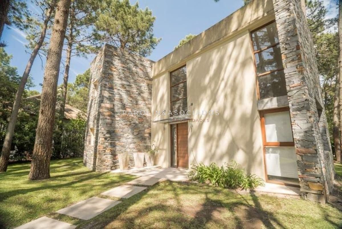 Casa en venta de 4 dormitorios en Solanas Country club, Punta del Este