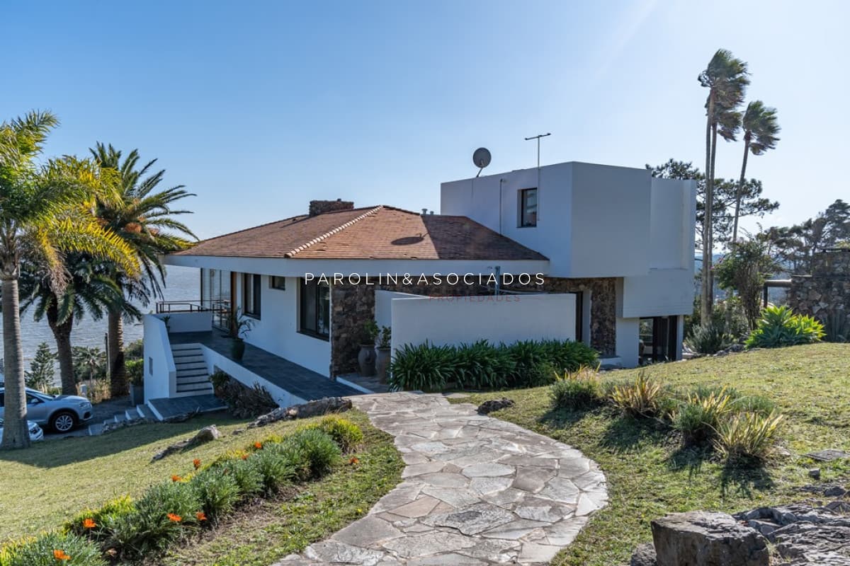 Casa de 4 dormitorios en venta, Punta del Este.