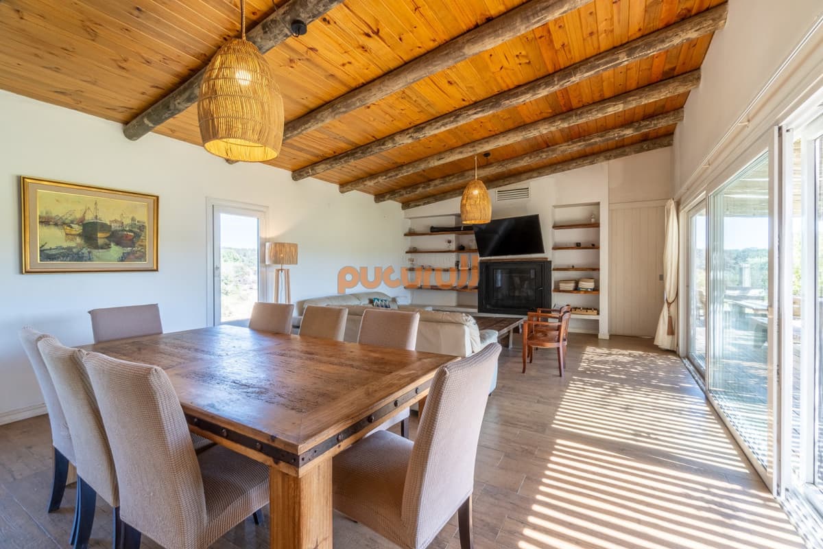 Casa 3 DORMITORIOS en Portezuelo Bosque, Punta Ballena