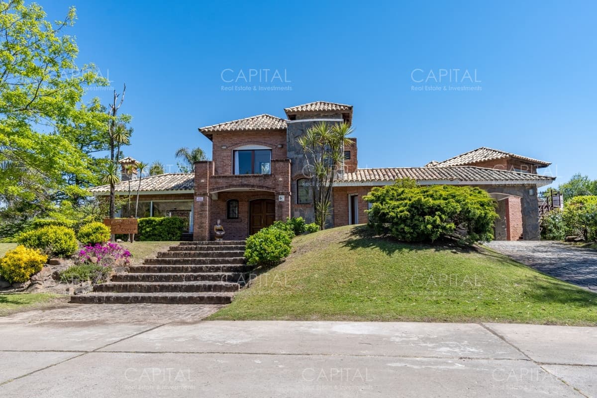Casa en venta Solanas 5 dormitorios