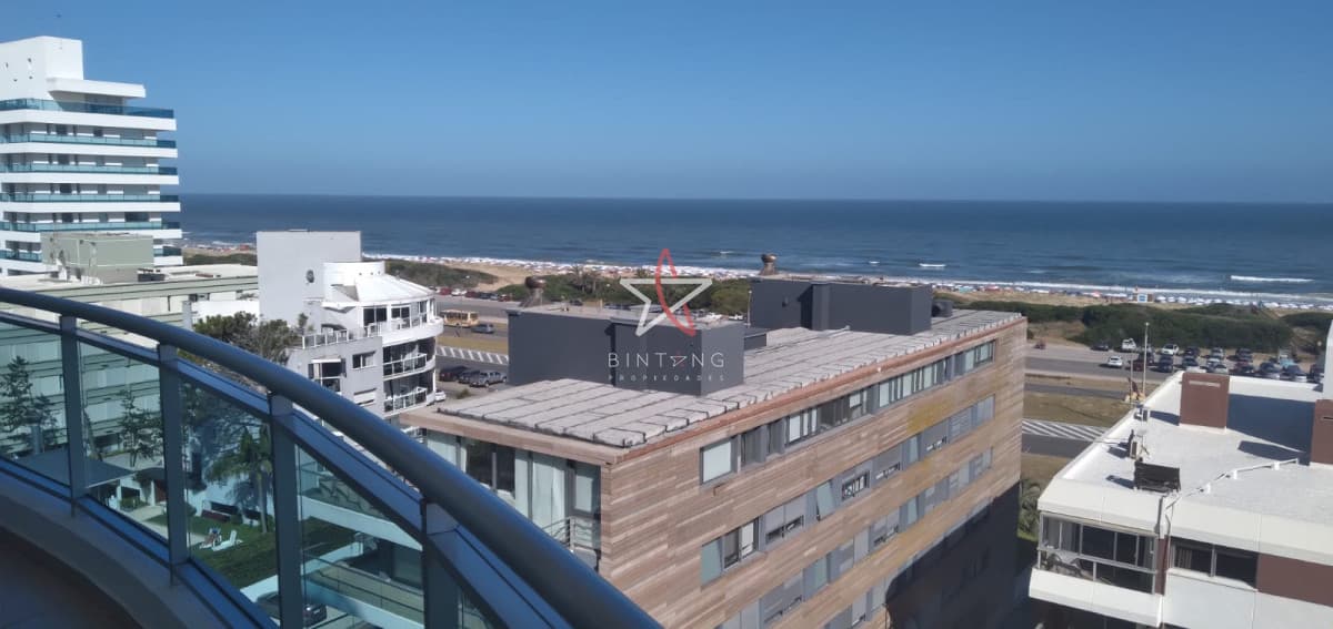 PUNTA DEL ESTE BRAVA 3 DORMITORIOS Y DEPENDENCIA  - Bintang Propiedades