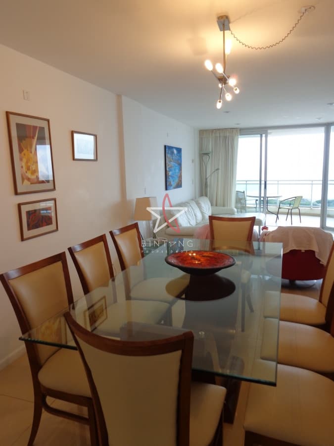PUNTA DEL ESTE BRAVA 3 DORMITORIOS Y DEPENDENCIA  - Bintang Propiedades