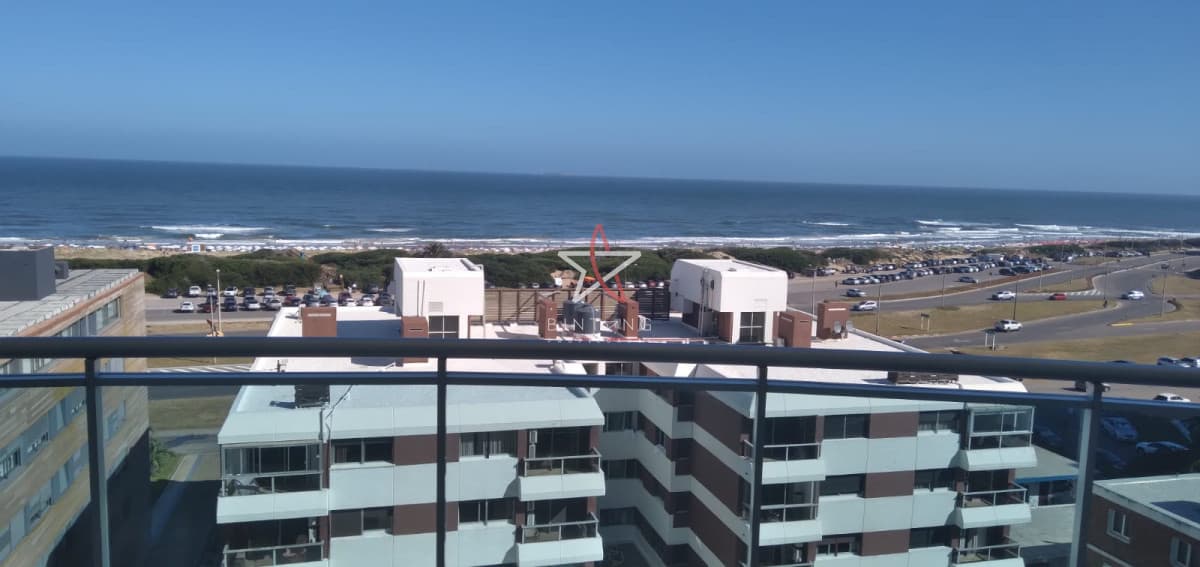 PUNTA DEL ESTE BRAVA 3 DORMITORIOS Y DEPENDENCIA  - Bintang Propiedades