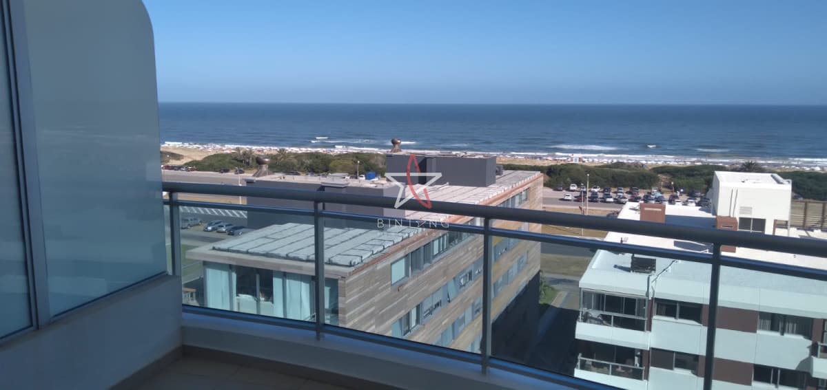 PUNTA DEL ESTE BRAVA 3 DORMITORIOS Y DEPENDENCIA  - Bintang Propiedades