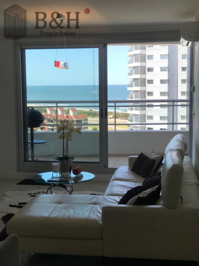PUNTA DEL ESTE CHIVERTA A 100 M DEL MAR 3 DORMITORIOS AMENITIES