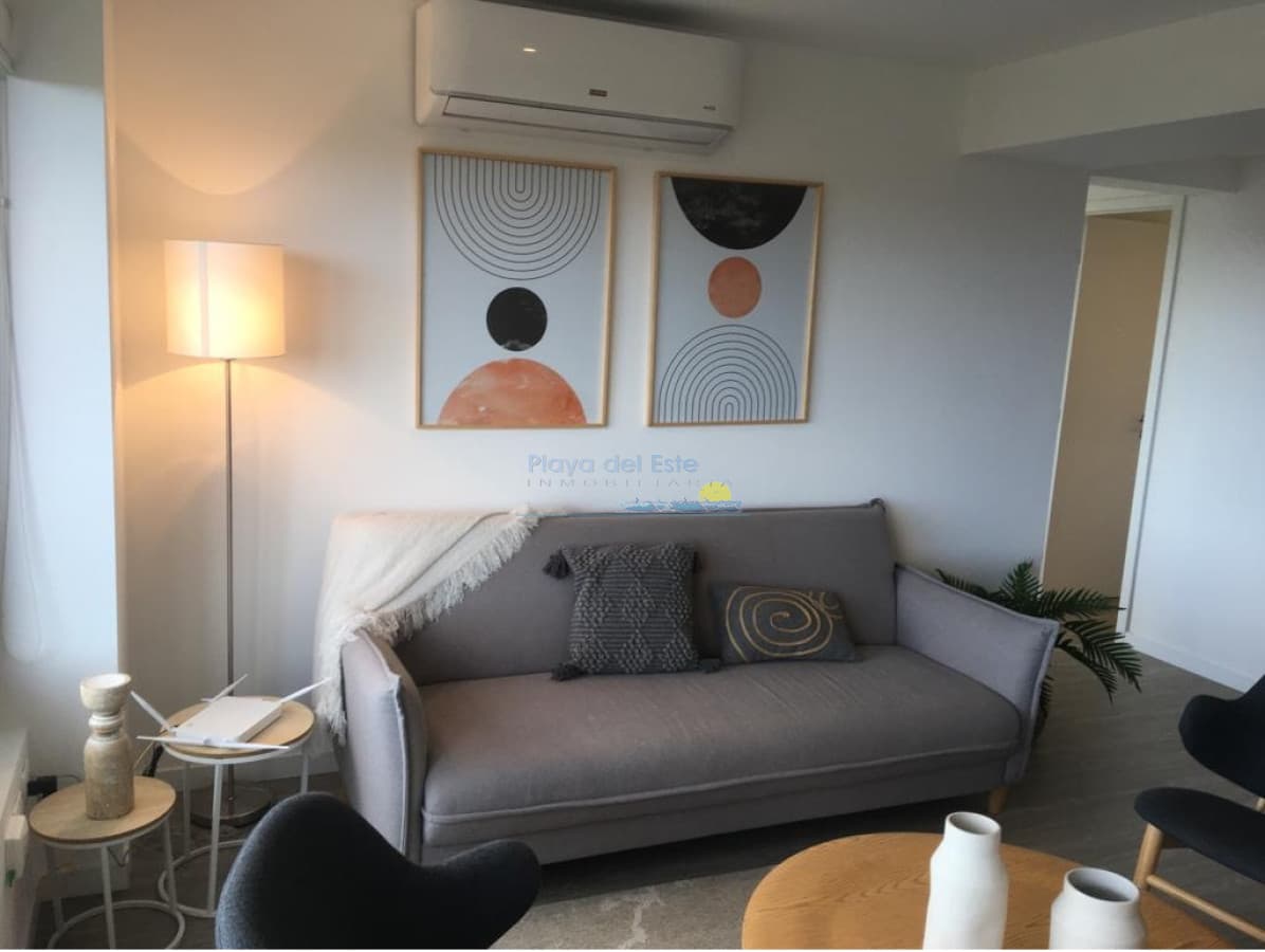 PUNTA DEL ESTE APARTAMENTO DE 2 DORMITORIOS CON VISTA EDIFICIO CON SERVICIOS - Inmobiliaria Playa del Este
