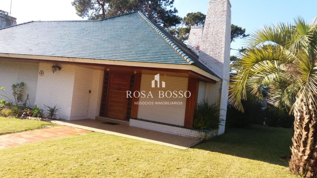 Excelente casa en la Mansa, Paradas