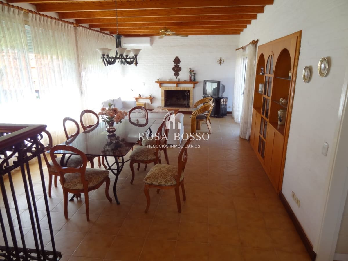 Excelente casa en la Mansa, Paradas