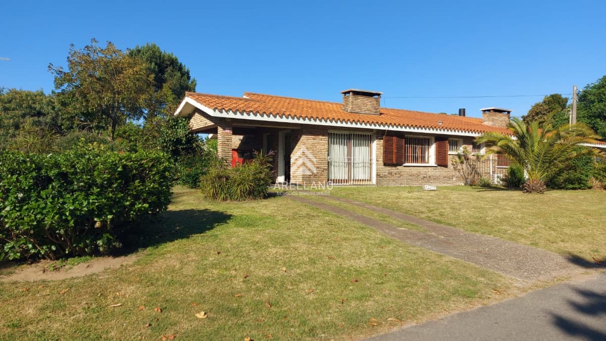 Casa ID.5925 - Construcción tradicional en venta 2 dormitorios