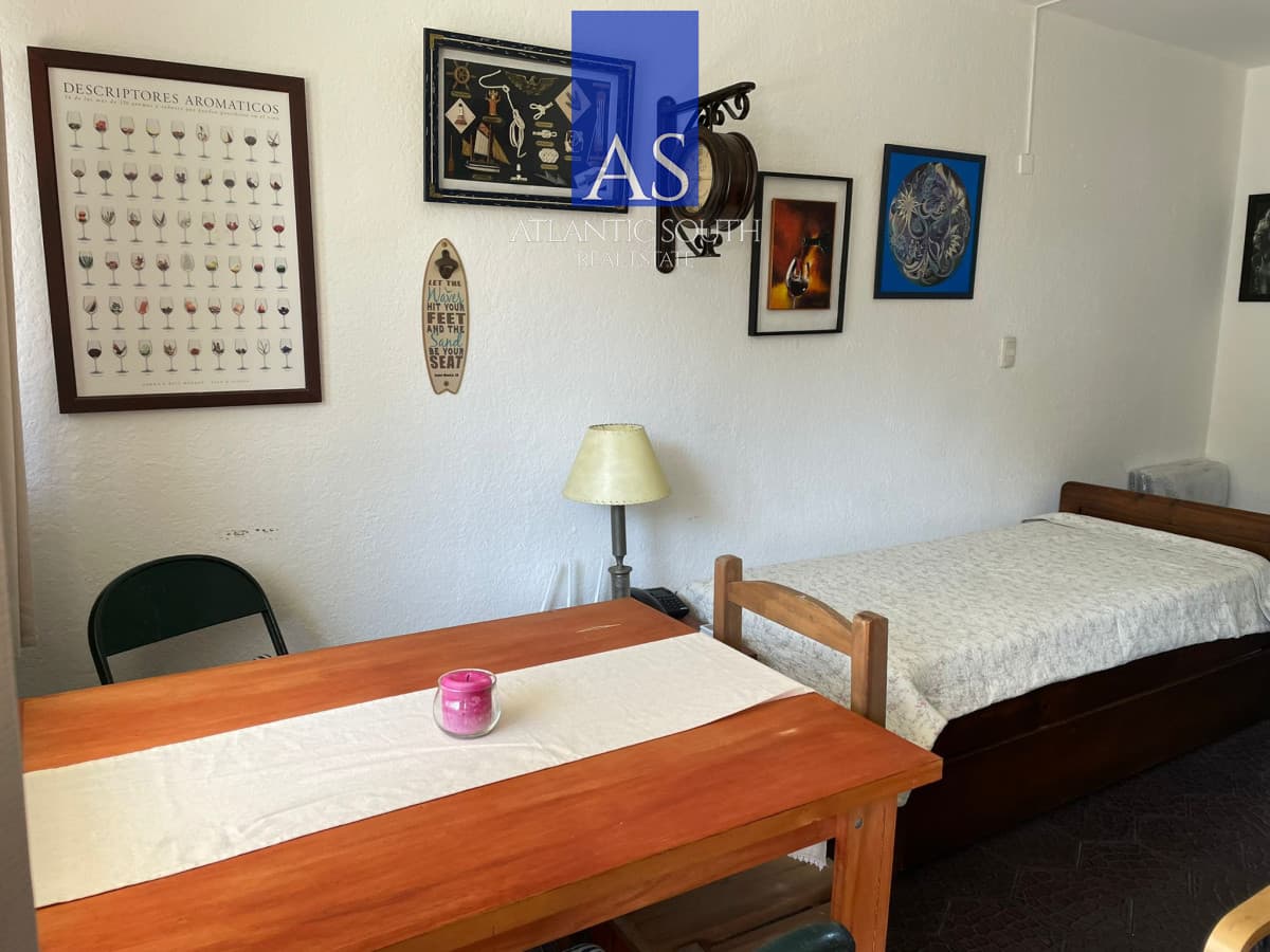 Apartamento 1 dormitorios con cochera en Playa Mansa
