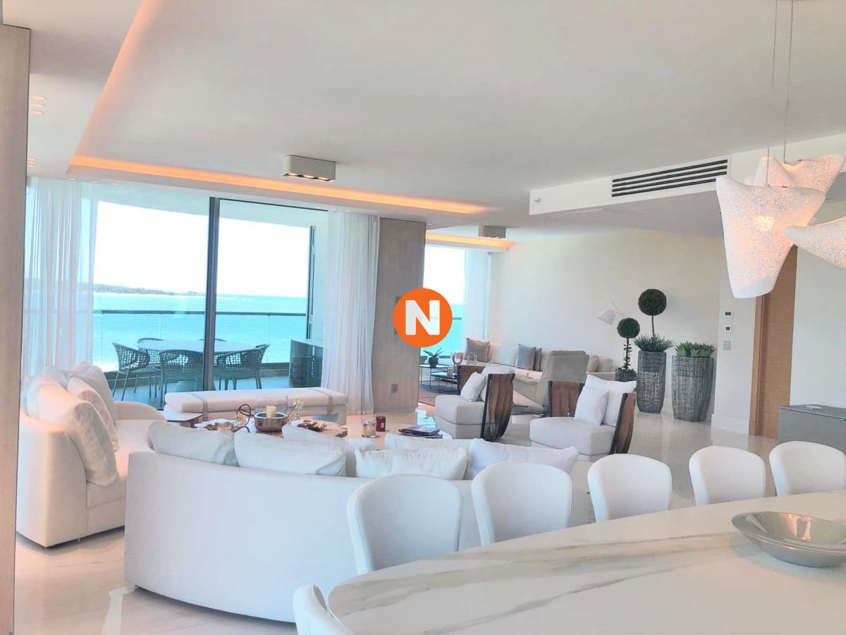 Espectacular! Apartamento unificado en Fendi Chateau Punta d ...