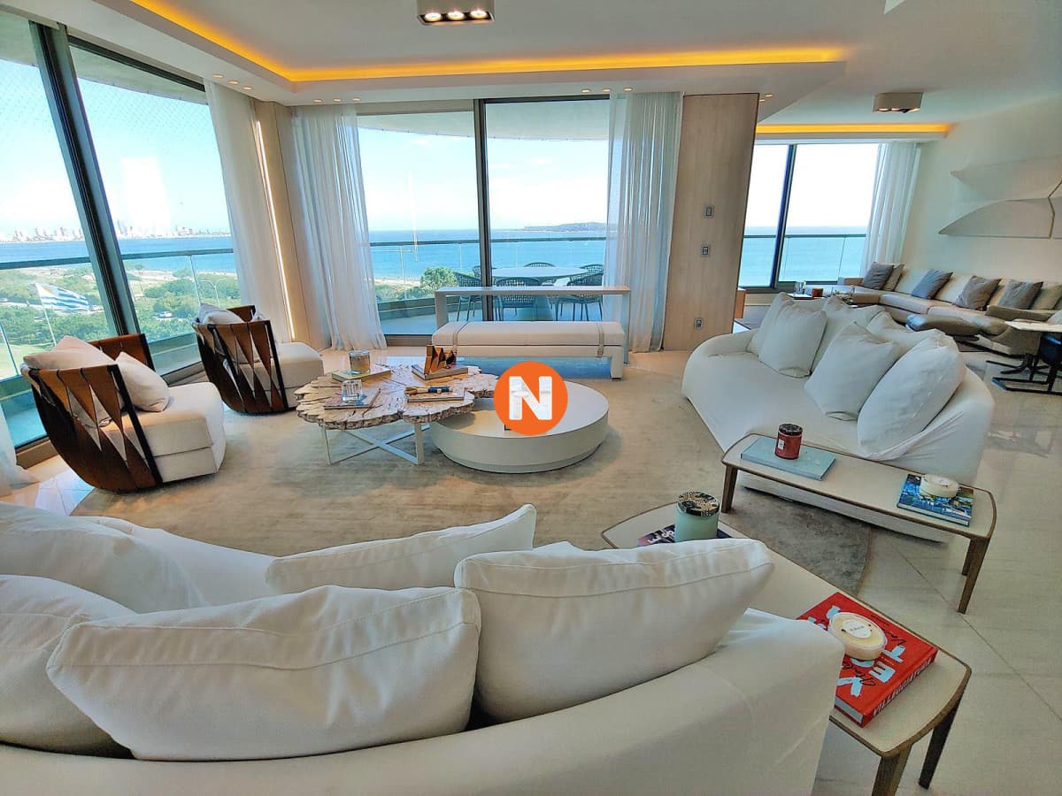 Espectacular! Apartamento unificado en Fendi Chateau Punta d ...