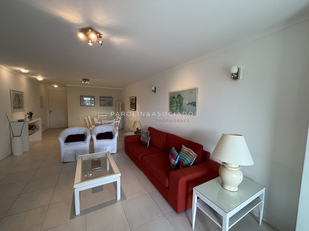 HERMOSO APARTAMENTO 3 DORMITORIOS EN VENTA