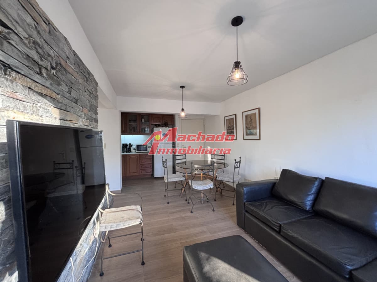 Apartamento en venta de 3 dormitorios próximo al mar