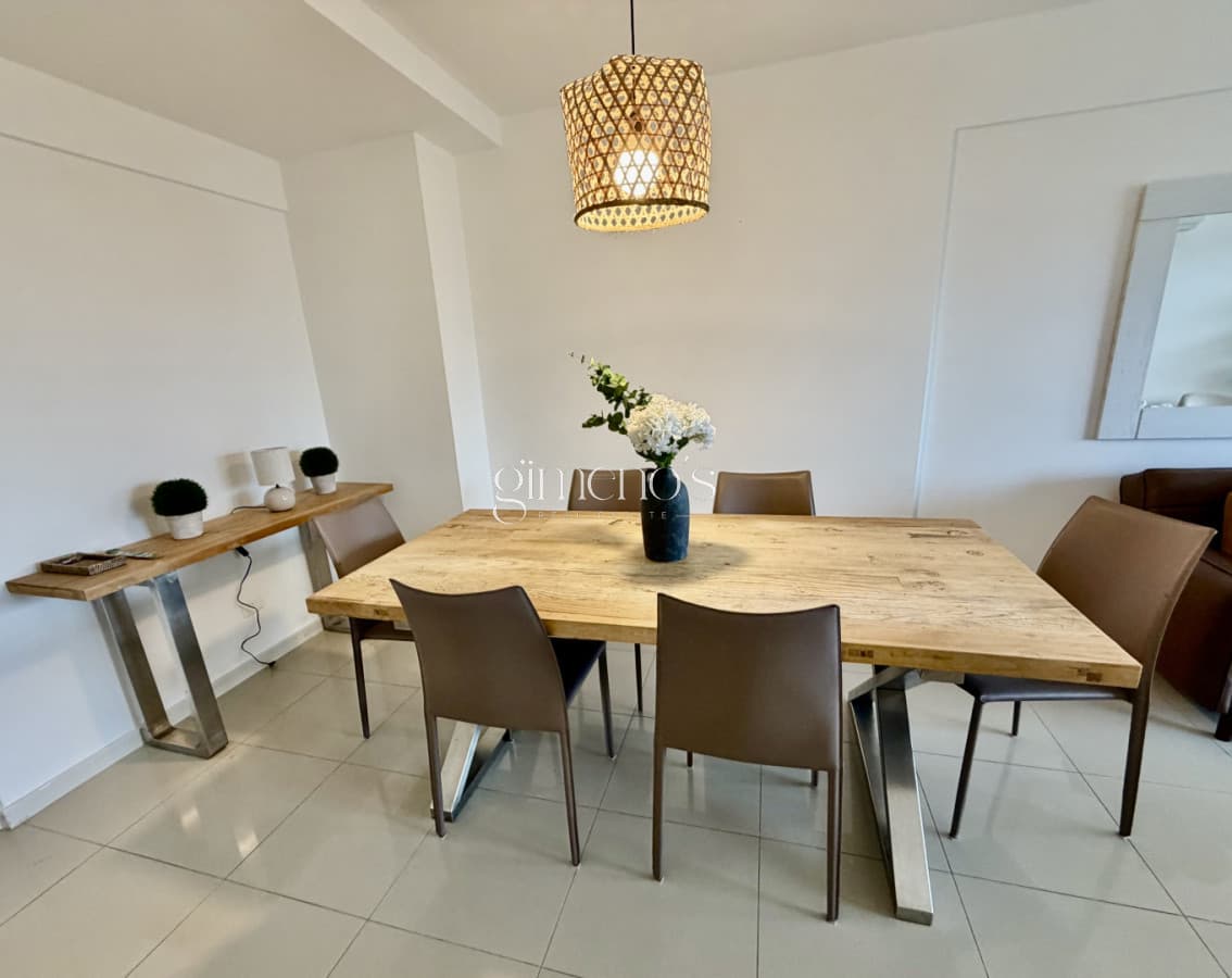 Apartamento en Venta de 3 Dormitorios en Aydi Grill - Punta del Este