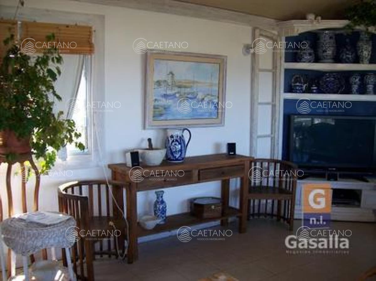 Casa en venta en El Chorro a 200 mts del mar