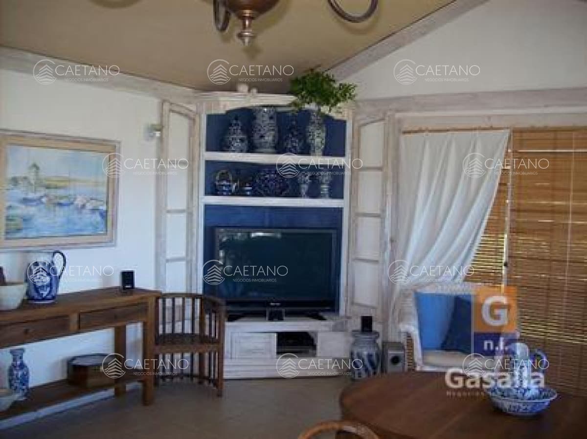 Casa en venta en El Chorro a 200 mts del mar