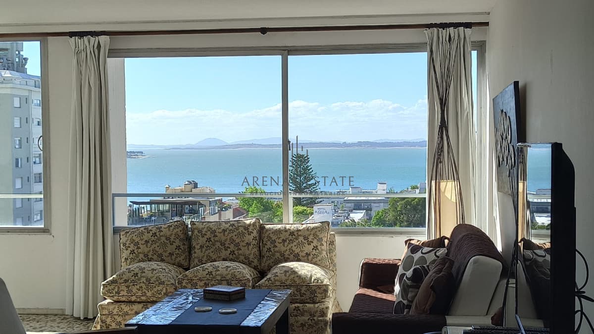 Apartamento ID.3105 - Apartamento en venta en Punta del Este - Península Ref. 5458