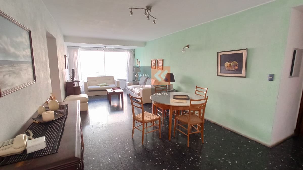 Apartamento de dos dormitorios en Península.