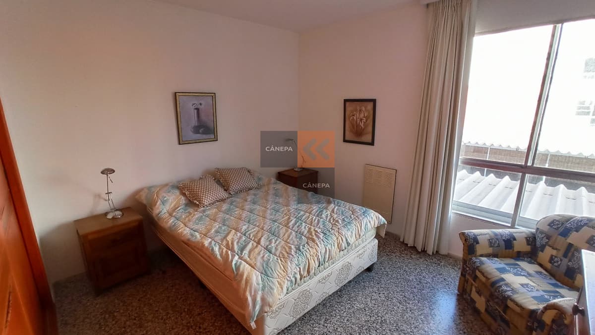 Apartamento de dos dormitorios en Península.