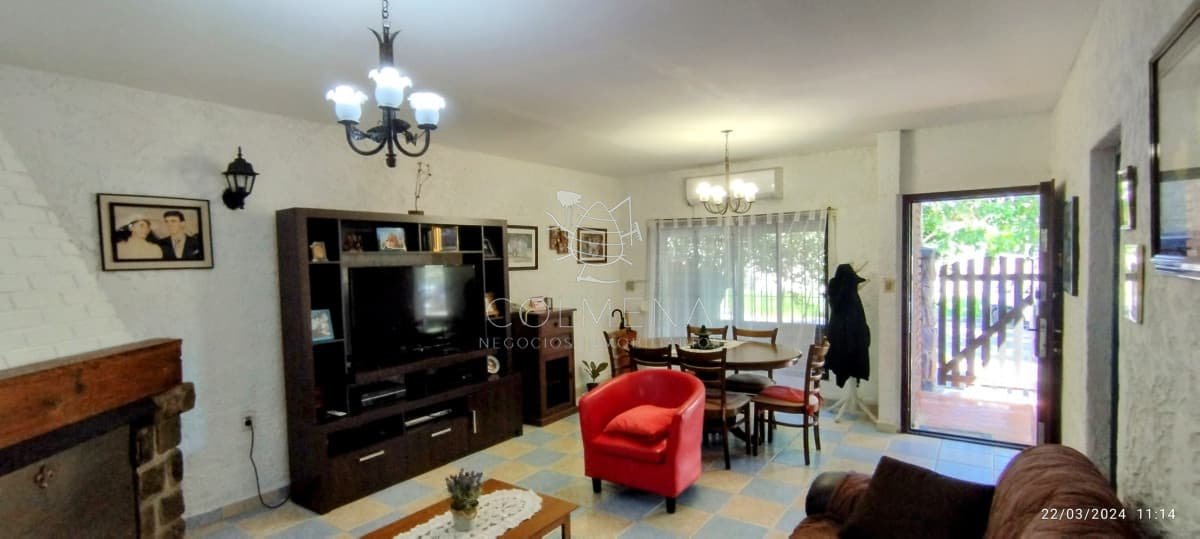 Muy buena casa con amplias comodidades y construcción ideal para vivienda permanente totalmente equipada