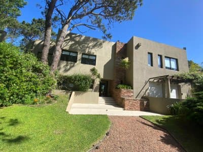 Casa a cuadras mar en Rincon Indio  -