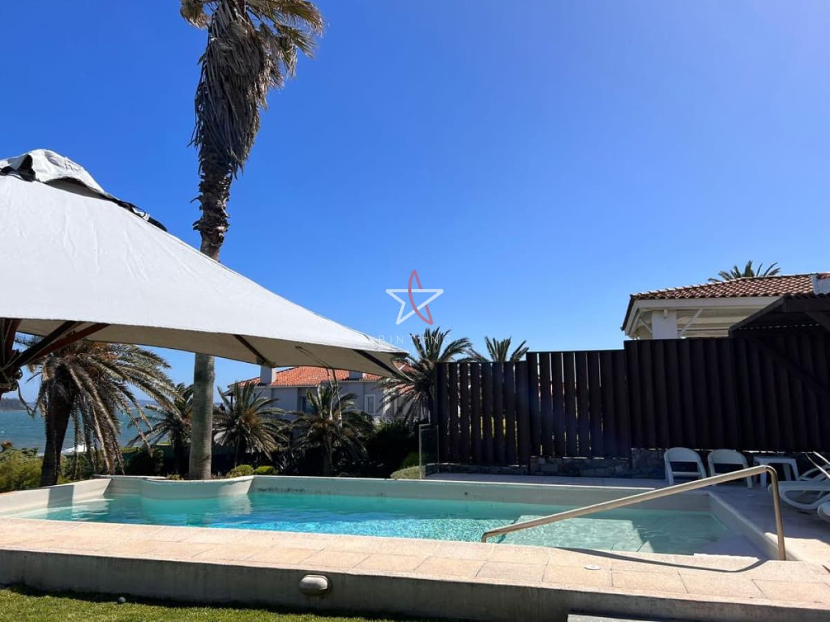 Espectacular casa en la península frente al mar - Bintang Propiedades