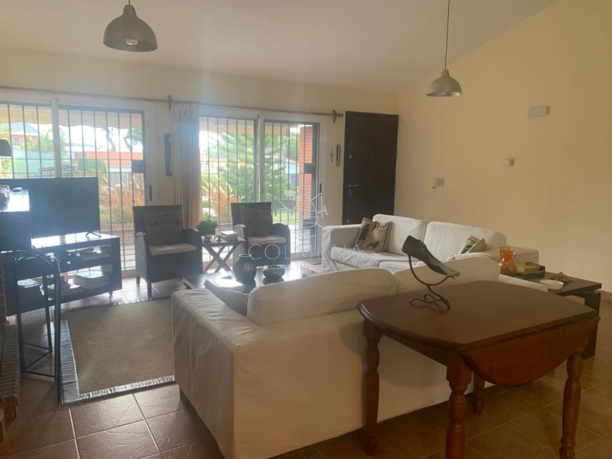 Casa en Mansa 4 dormitorios 3 baños parrillero
