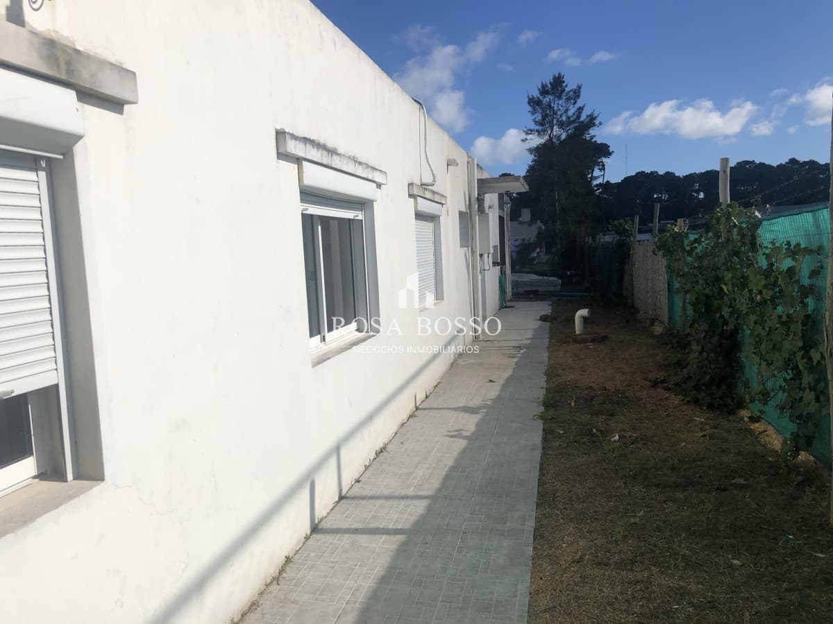 Casa en barrio privado en Jardines de Córdoba 4 dormitorios con parrillero