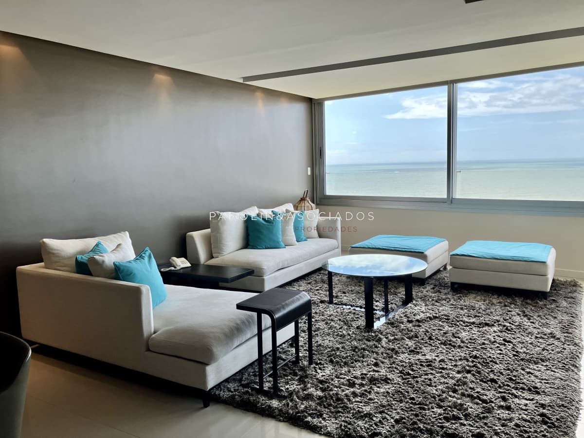 Espectacular apartamento frente a playa Brava en Tiburon III venta y alquiler, Brava Punta del Este