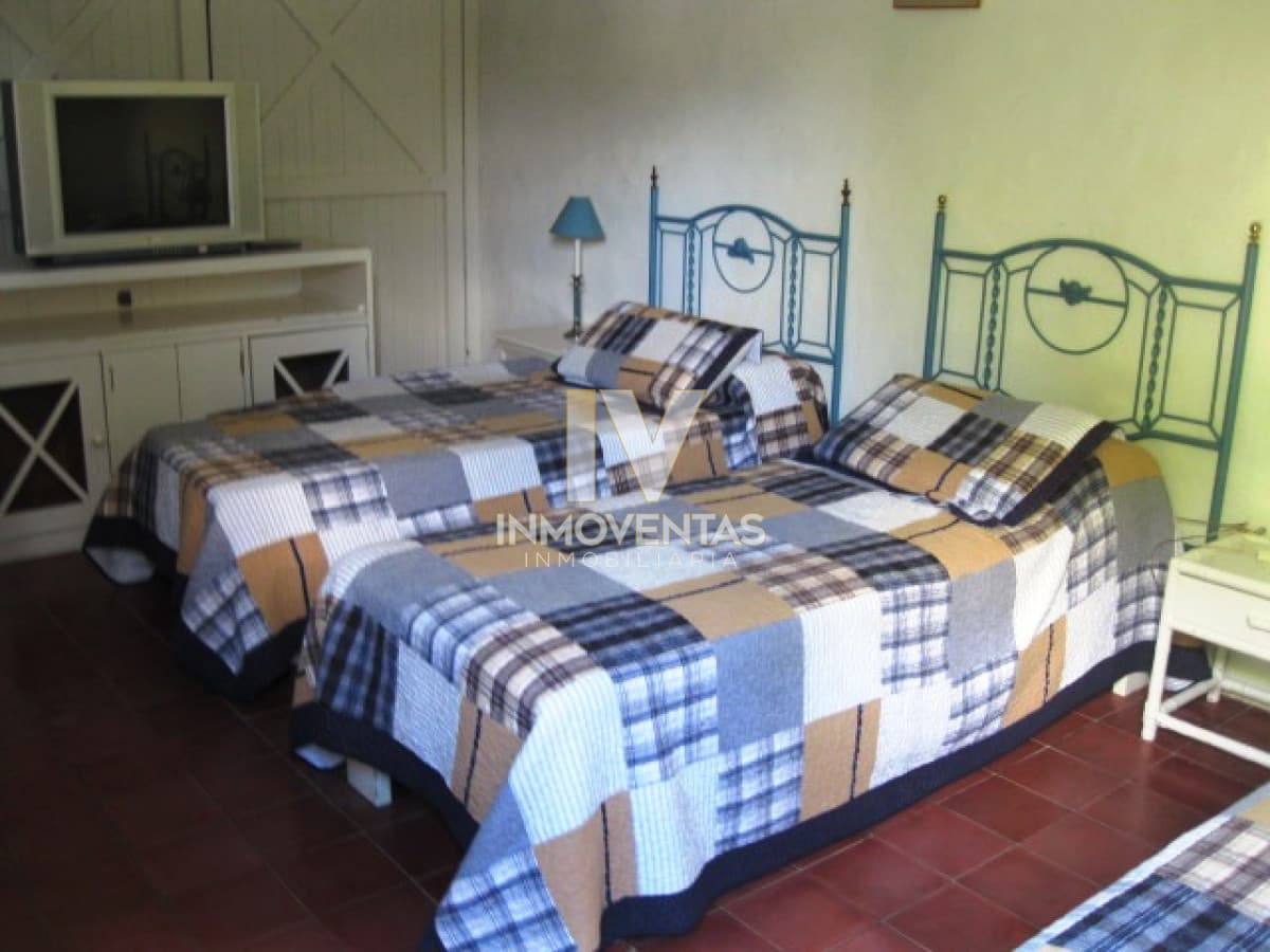 Casa en La Barra 2 dormitorios y dependencia, con parrillero