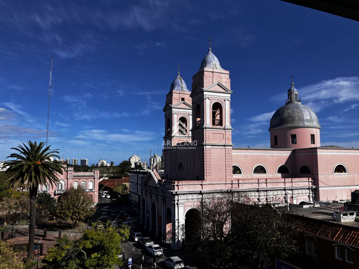 Apartamento ID.4615 - Venta apartamento 3 dormitorios, 2 baños