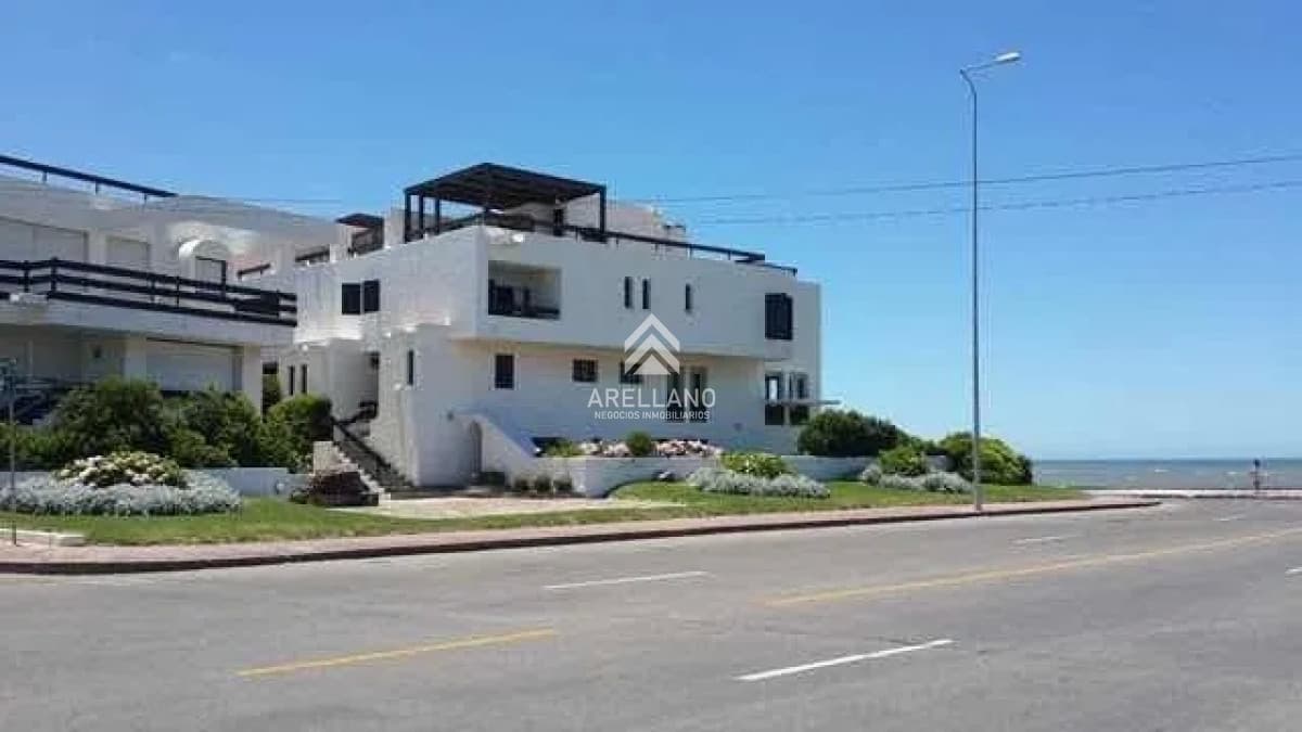 Apartamento ID.792 - VENTA Apartamento en Península 3 dormitorios con garaje
