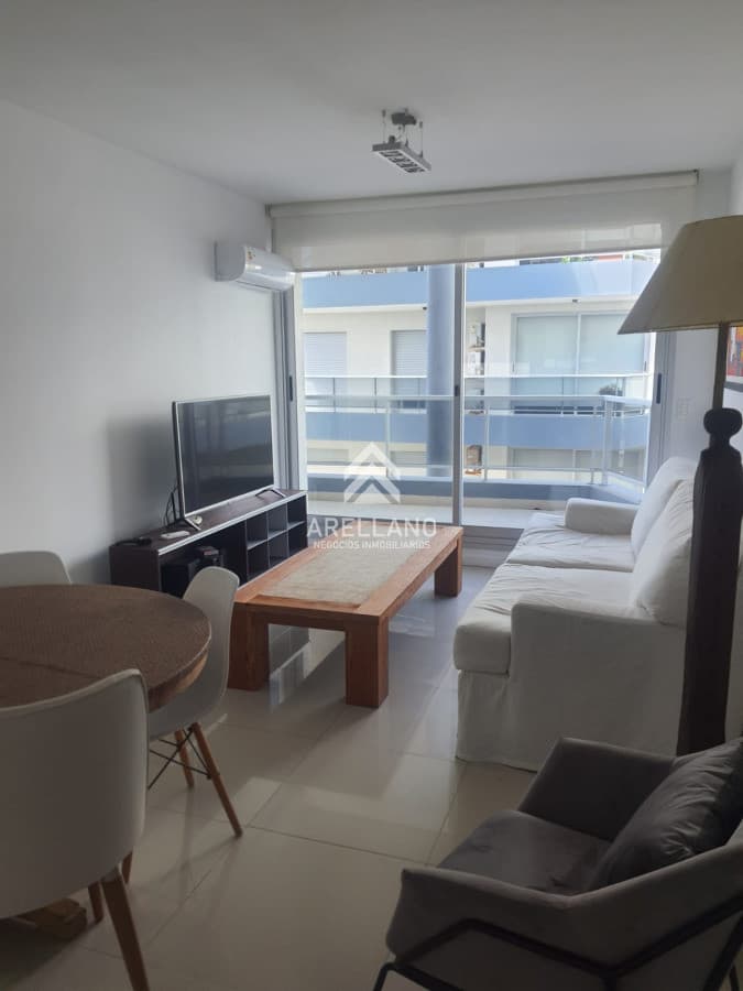 Apartamento ID.6373 - Venta apartamento 2 dormitorios Peninsula