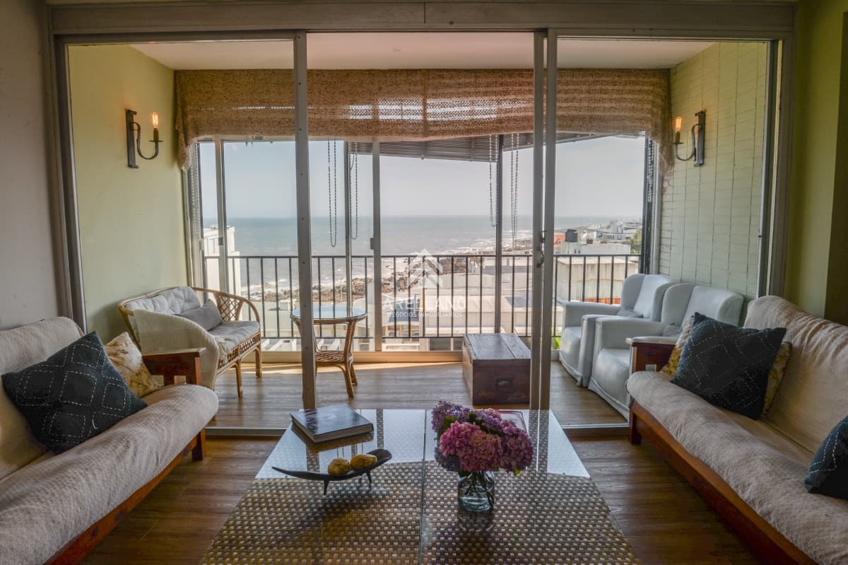 Apartamento ID.6999 - Venta apartamento 3 dormitorios