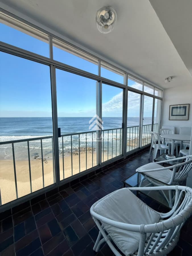 Apartamento ID.6580 - Venta Apartamento frente al mar 3 dormitorios.