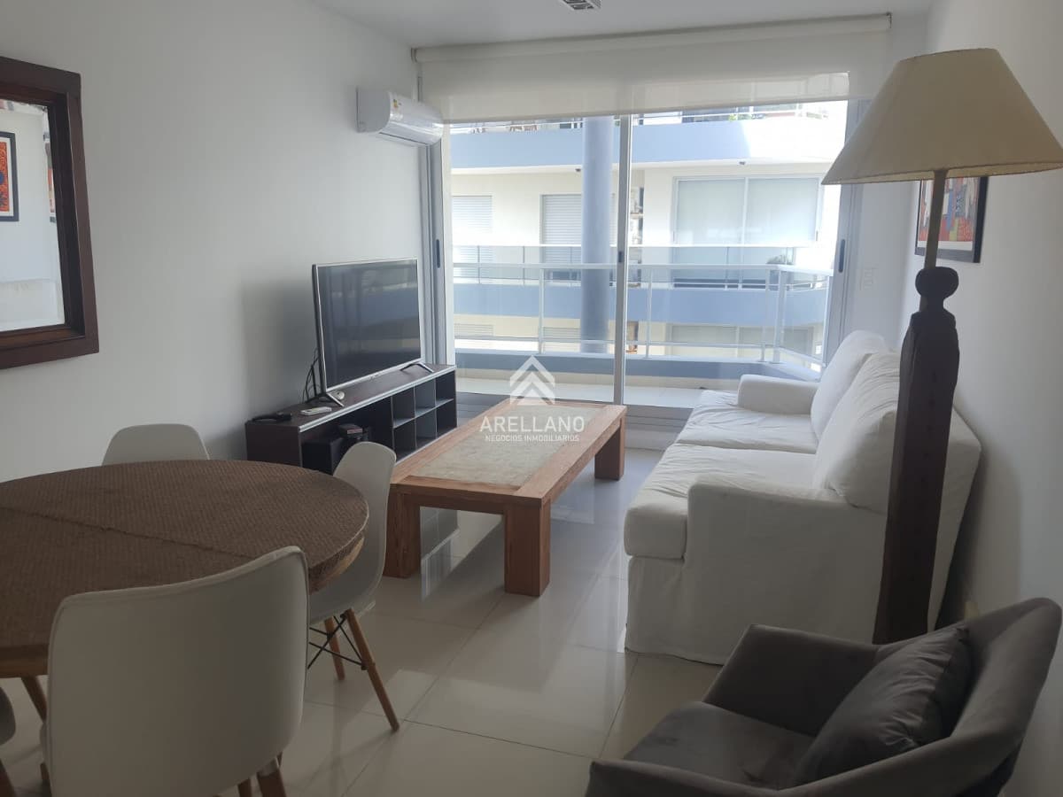 Apartamento ID.6373 - Venta apartamento 2 dormitorios Peninsula