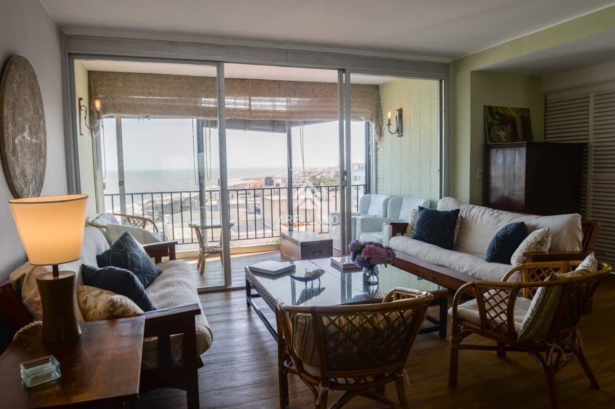Apartamento ID.6999 - Venta apartamento 3 dormitorios