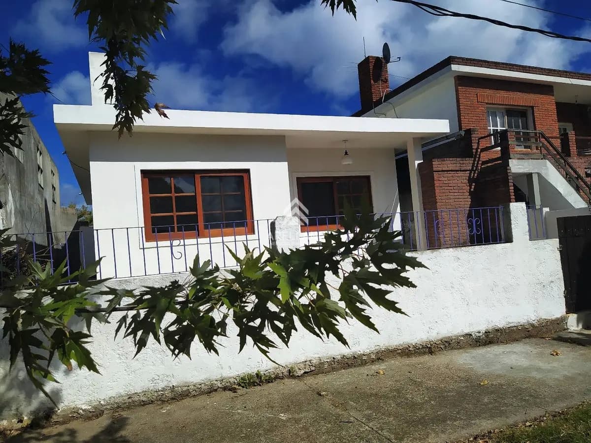 Casa ID.3253 - Oportunidad de inversion con renta !