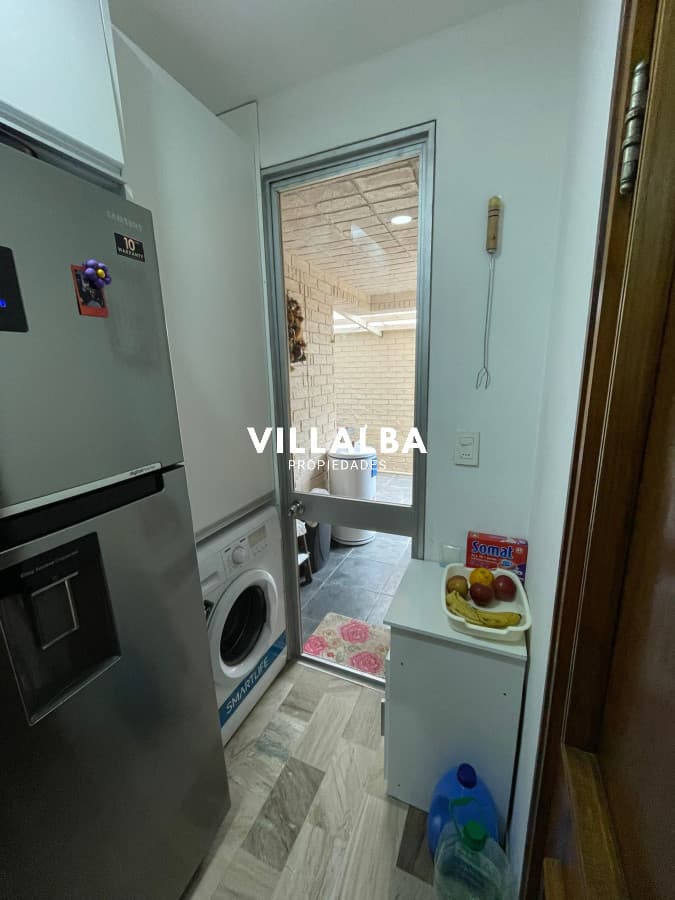 Apartamento en planta baja con gran terraza a metros del mar