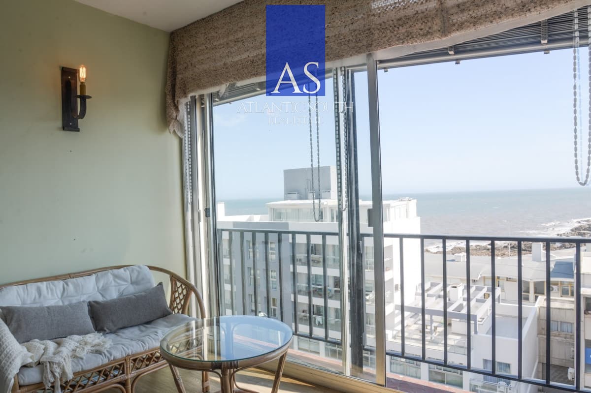 Apartamento reciclado 3 dormitorios en venta y alquiler Península, Punta del Este