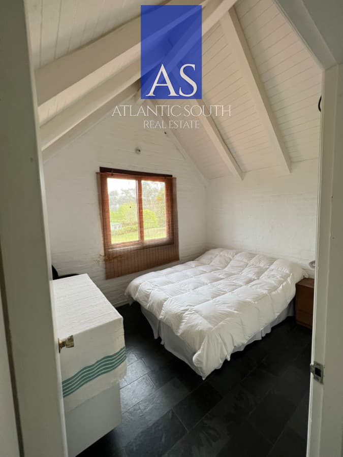 Casa en Barrio privado con piscina en Pinares  Punta del Este