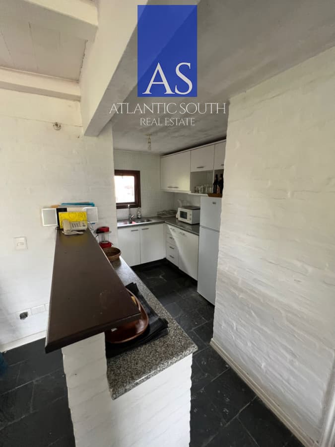 Casa en Barrio privado con piscina en Pinares  Punta del Este