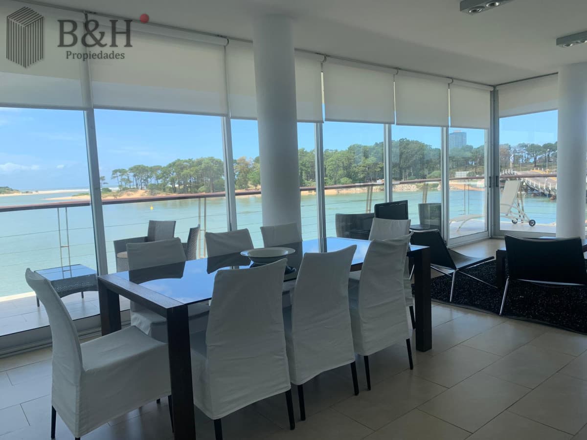 Apartamento en La Barra 3 dormitorios 2 baños