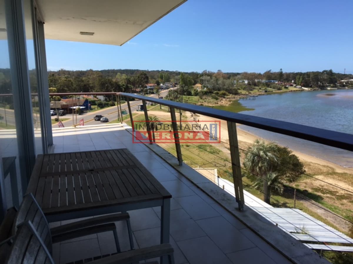 Apartamento en La Barra 3 dormitorios con balcón - Inmobiliaria Verona Punta