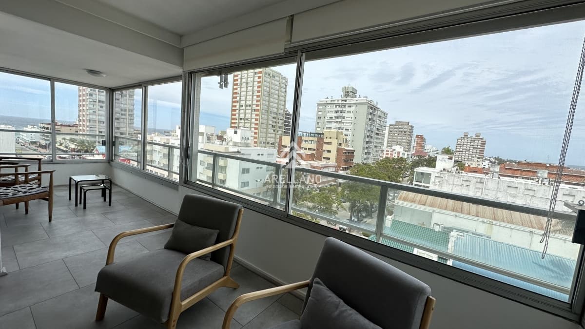 Apartamento ID.2721 - VENTA 2 DORMITORIOS Y DEPENDENCIA - PENINSULA - PUNTA DEL ESTE