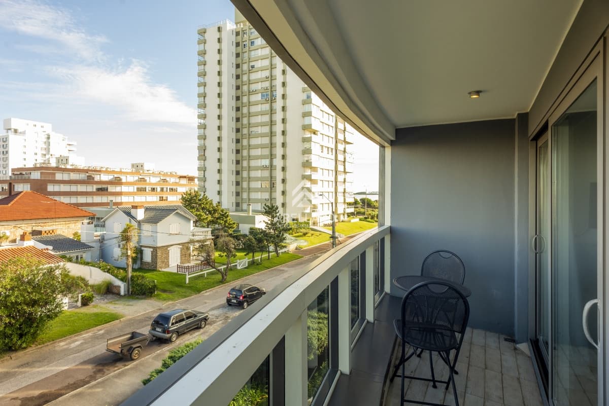 Apartamento ID.3216 - 1 dormitorio, playa mansa con garage - Alexander Collection