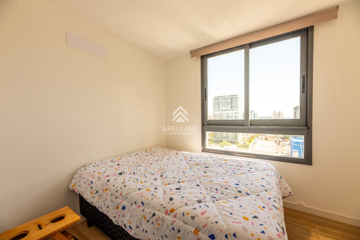 Apartamento ID.5607 - 2 dormitorios playa brava con vista al mar