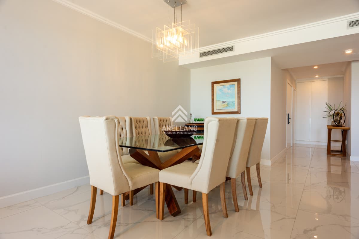 Apartamento ID.4232 - 3 suites frente al mar, Paramount, Punta del Este
